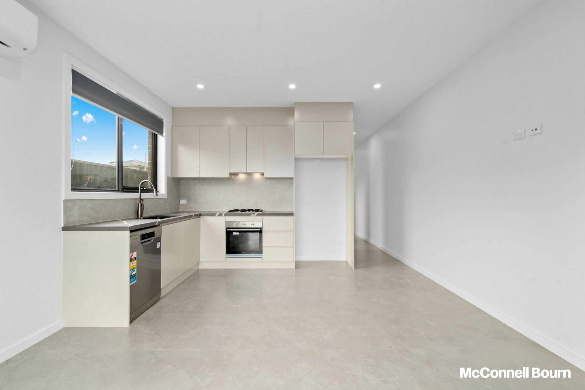 20A CARNAMAH ROAD, Austral, Austral - Thumbnail 2
