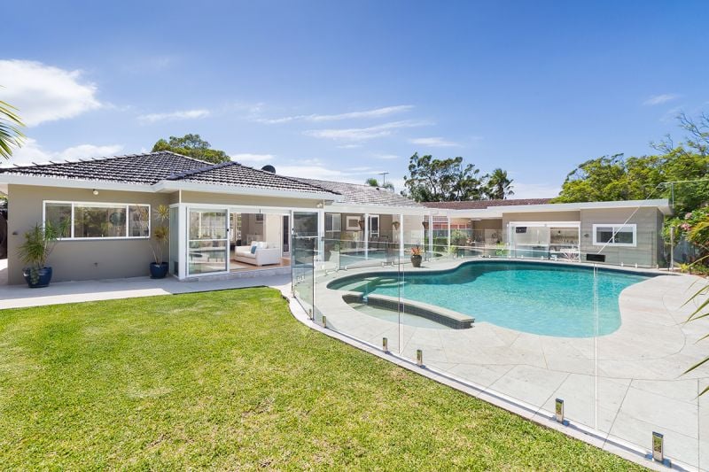 4 Trevalsa Place BURRANEER 2230