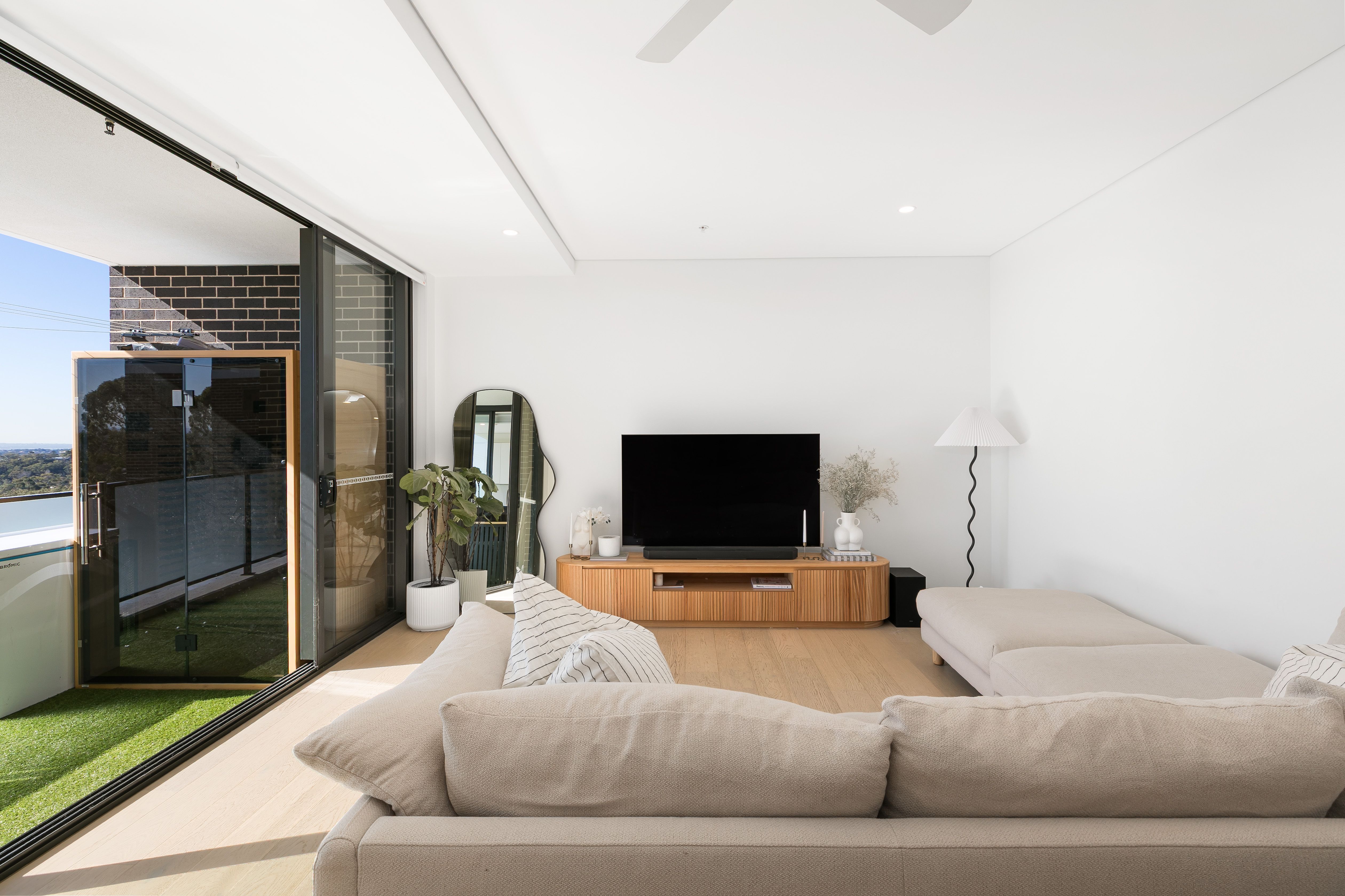 405/102-104 Caldarra Avenue ENGADINE 2233