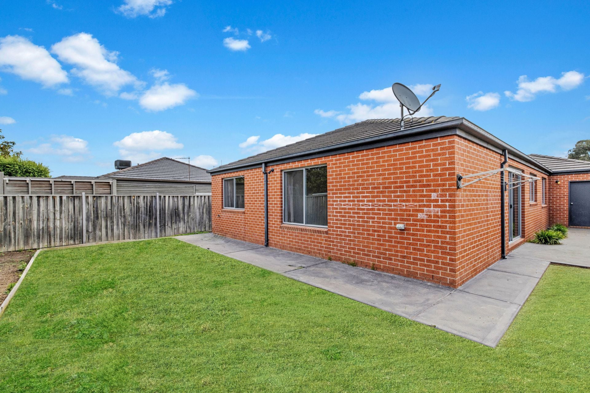 Exceptional Family Living in Prime Lalor Location