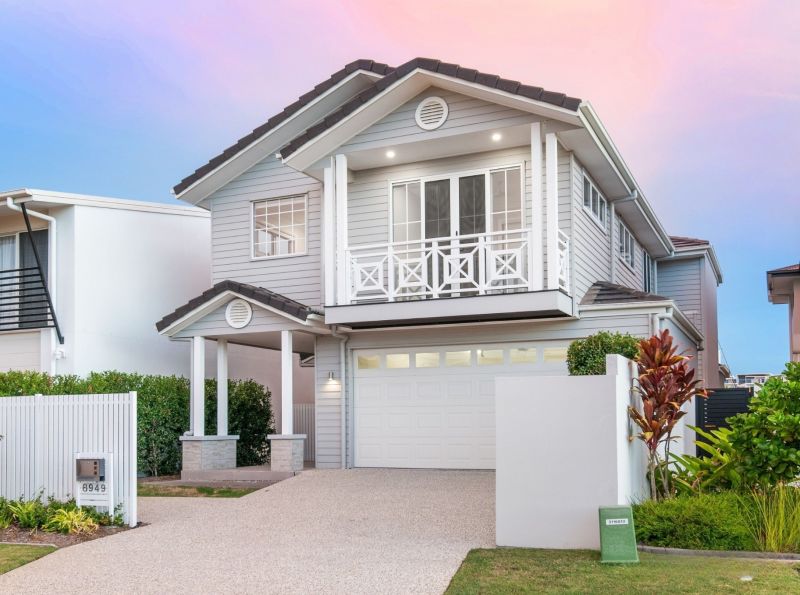 8949 The Point Circuit, Sanctuary Cove QLD 4212, Sanctuary Cove - Thumbnail 2