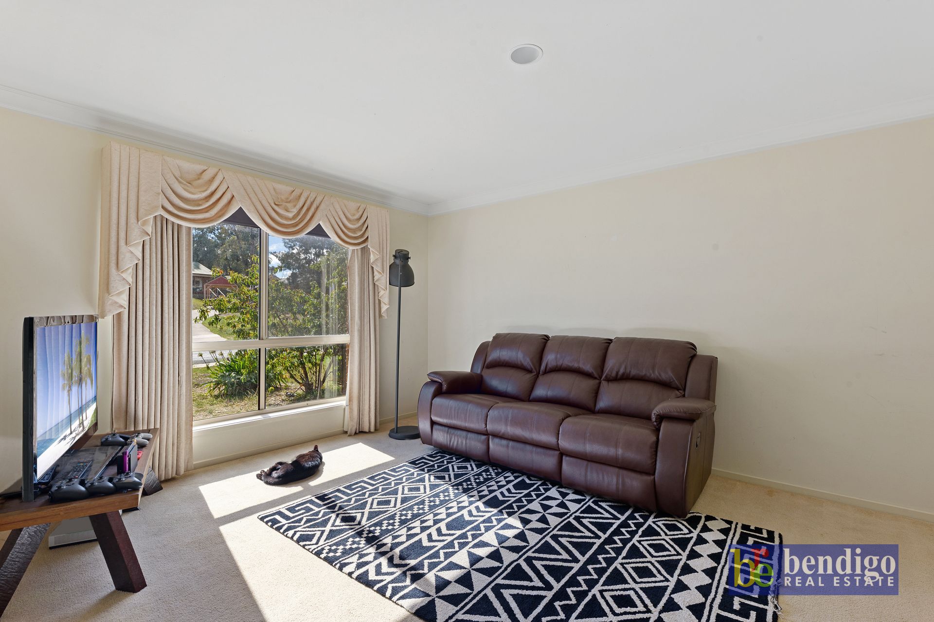 120 Osborne Street Spring Gully VIC, Gully - Thumbnail 2