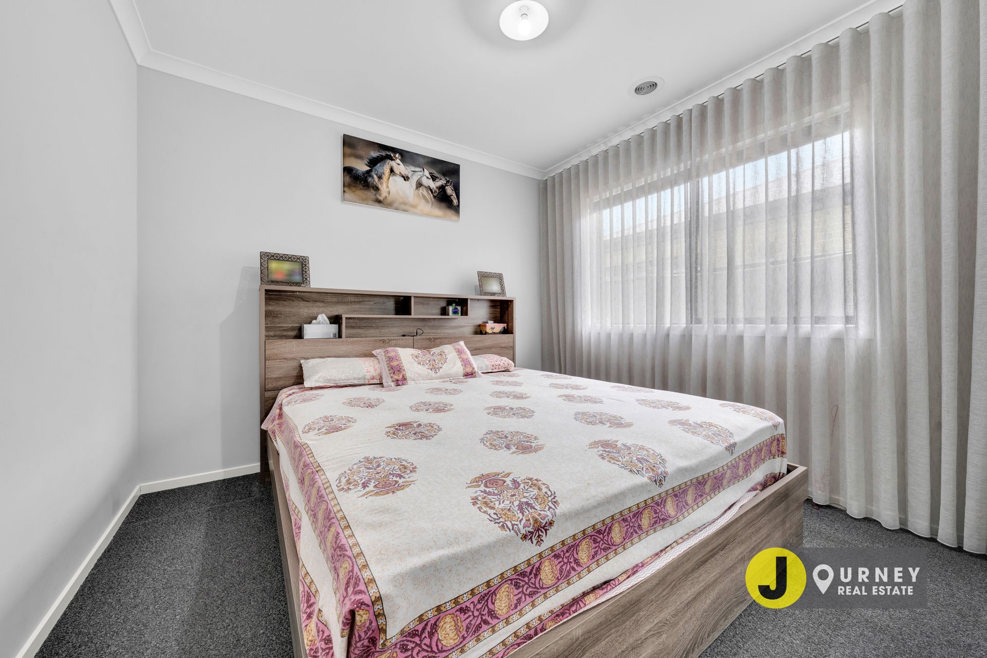 32 Shulze Drive, Clyde North VIC, Clyde North - Thumbnail 8