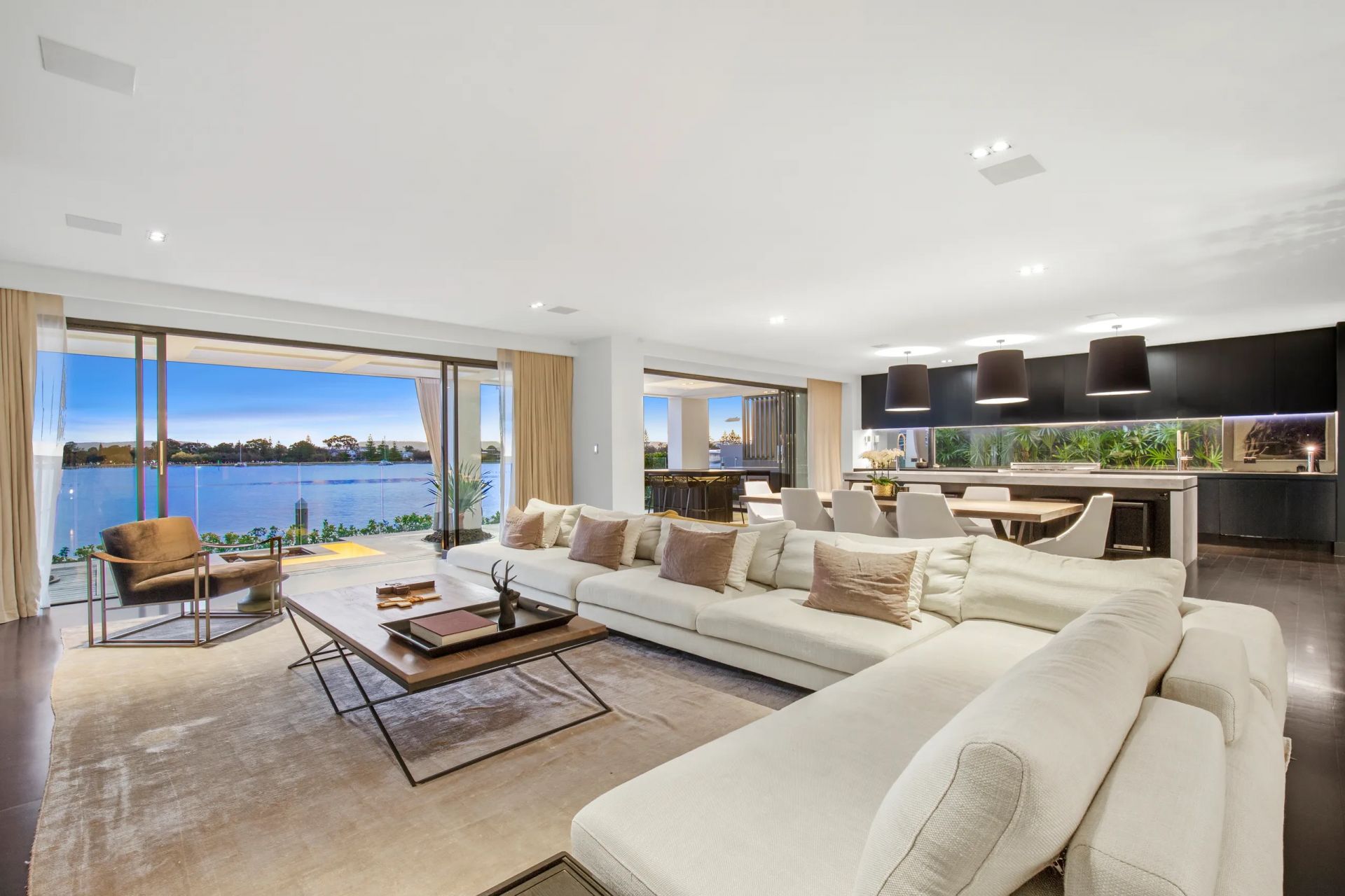 38 Brittanic Crescent, Sovereign Islands QLD 4216, Sovereign Islands - Thumbnail 6