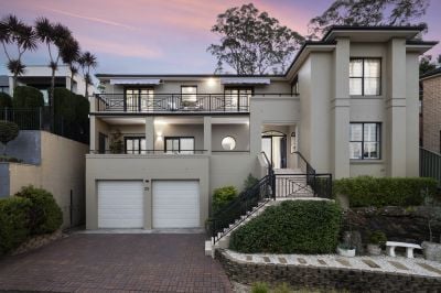 Low-maintenance modern family home