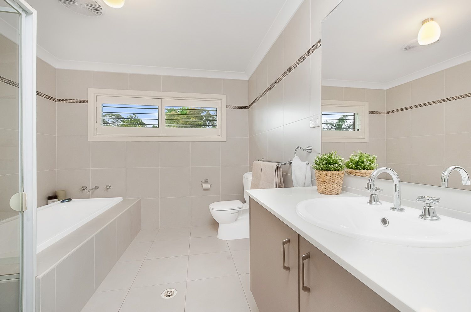 61 Denman Parade, Normanhurst, Normanhurst - Thumbnail 7