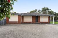92 Gipps Crescent, Cranbourne North VIC