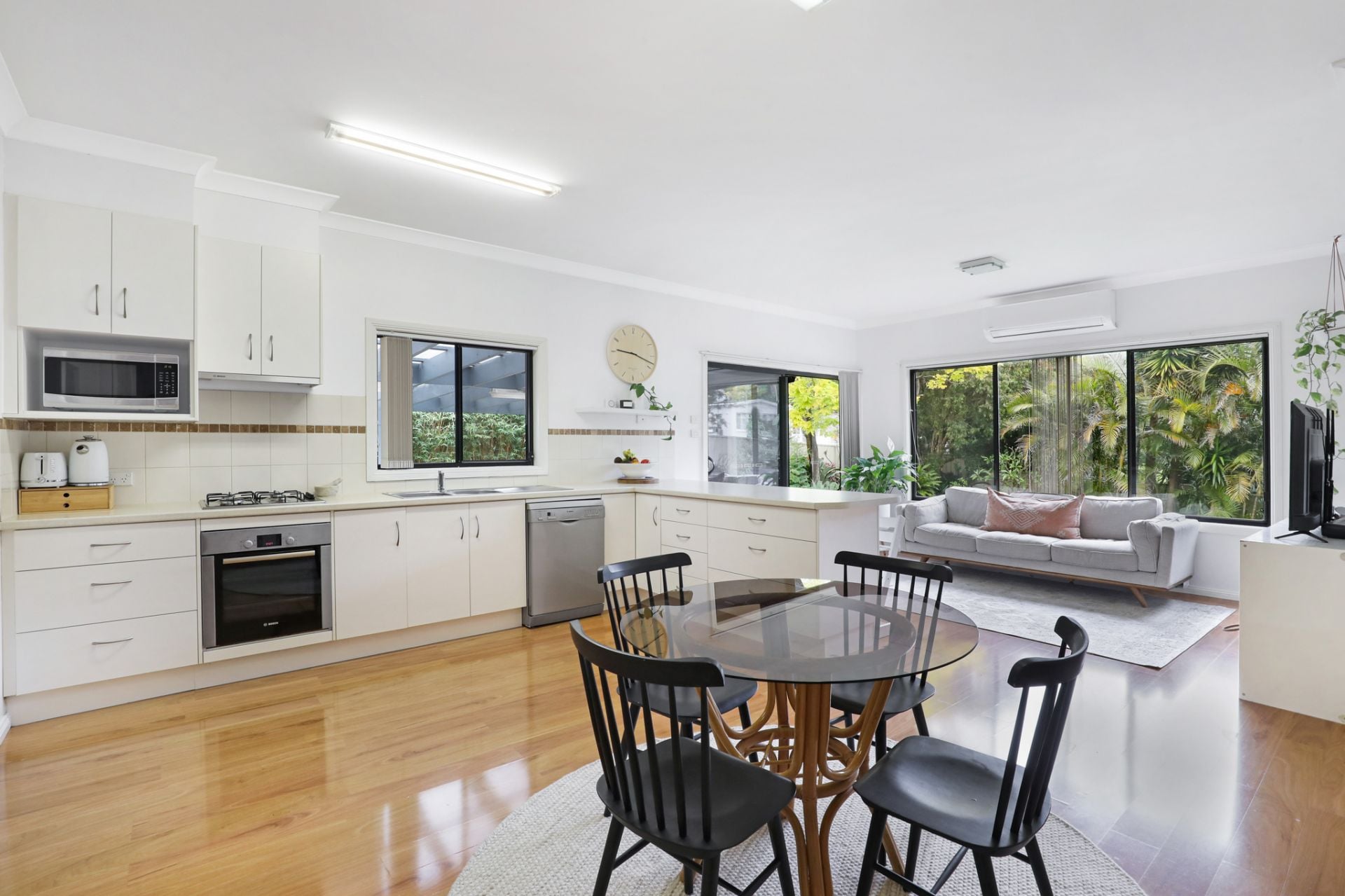 54 Bassett Street, Fairy Meadow - Thumbnail 3