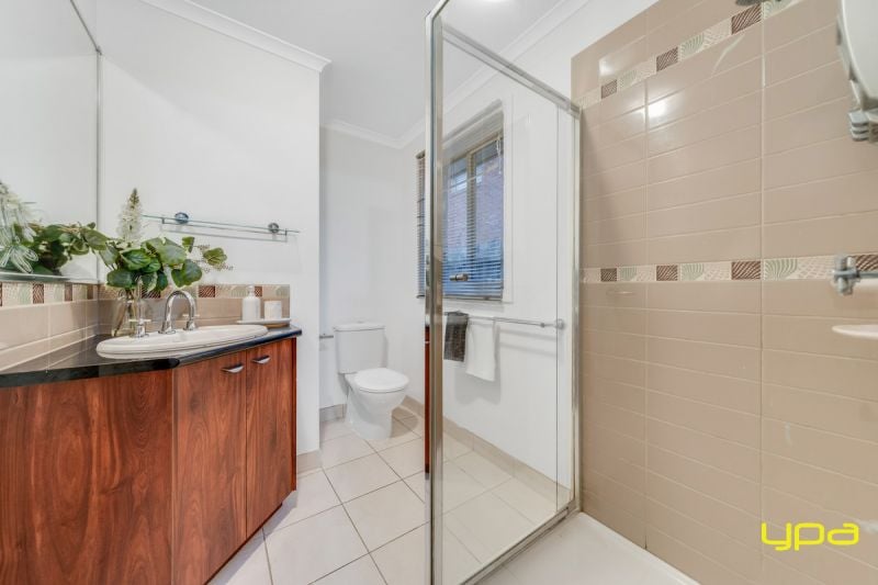 35 Kulkami Way Cranbourne West VIC, Cranbourne West - Thumbnail 5