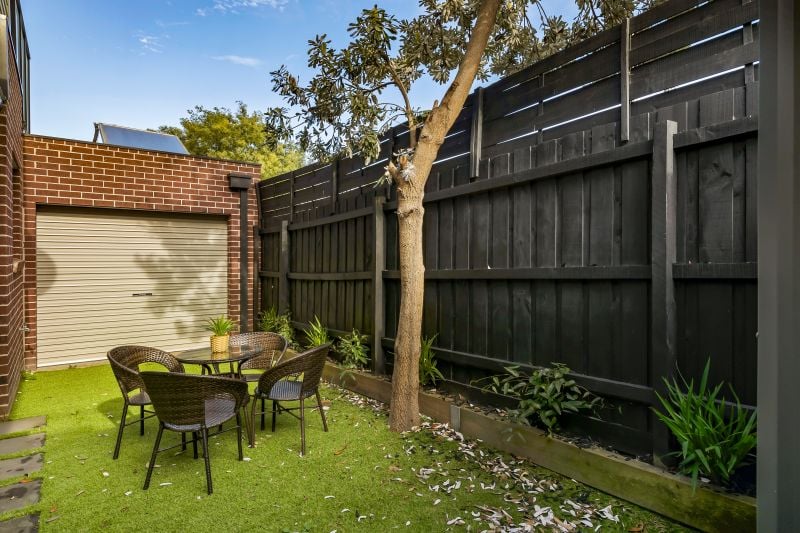 2/3 Cool Street, Reservoir