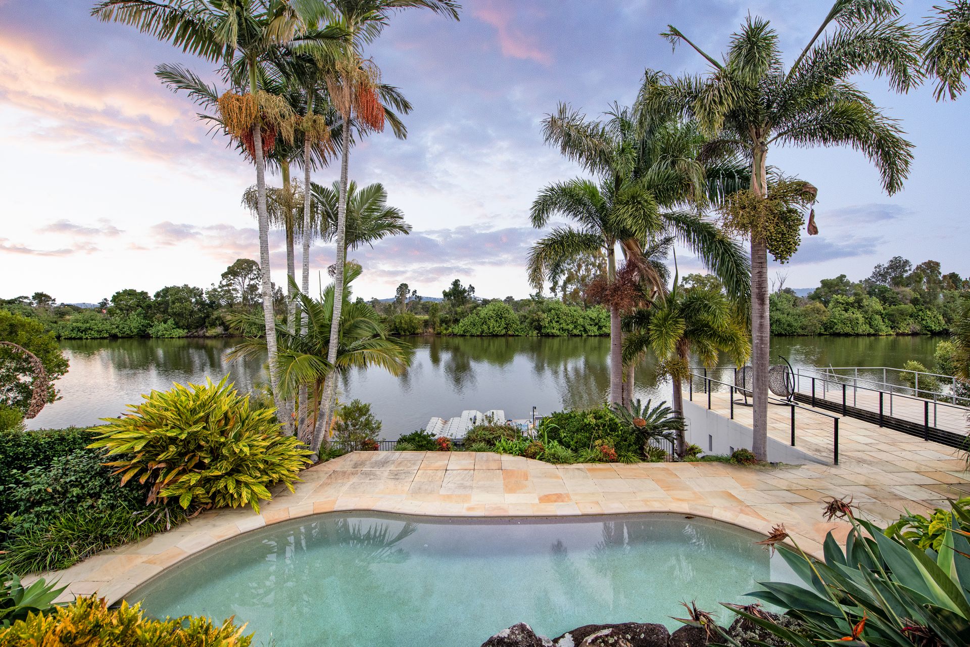 28 Kawana Crescent, Ashmore - Thumbnail 4