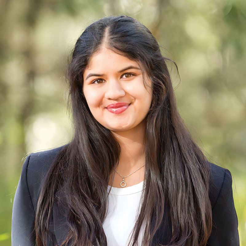 Pari Shah Real Estate Agent