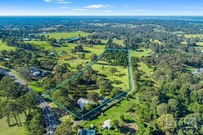 Kurrajong 114 Comleroy Road