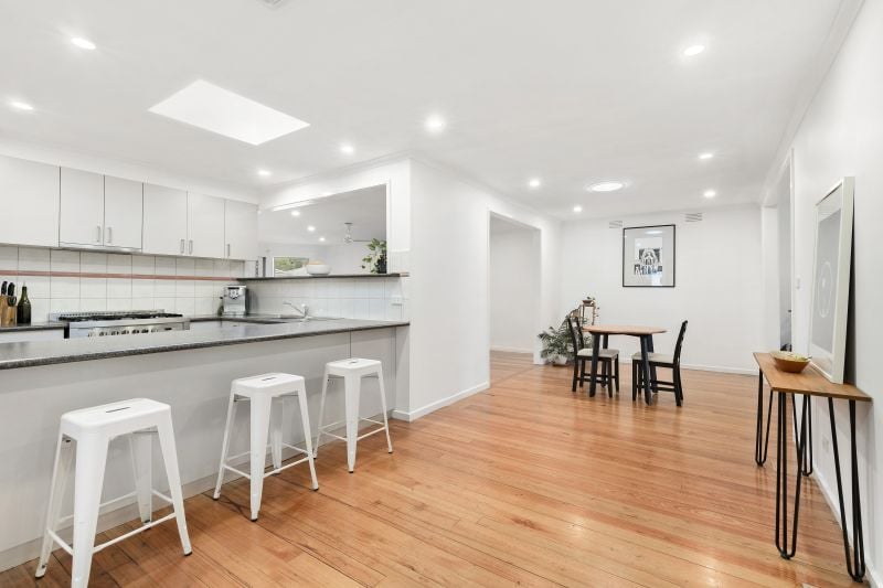 5 Chicquita Place, Mill Park