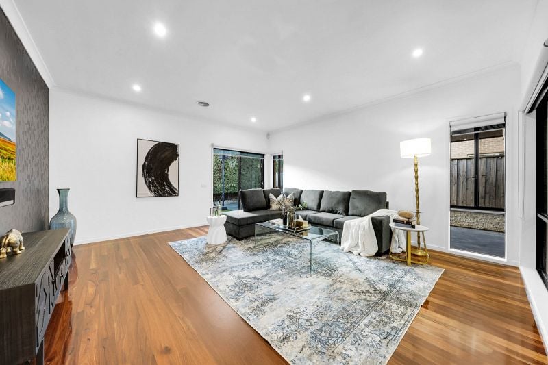 19 Stonebridge Rise, Epping