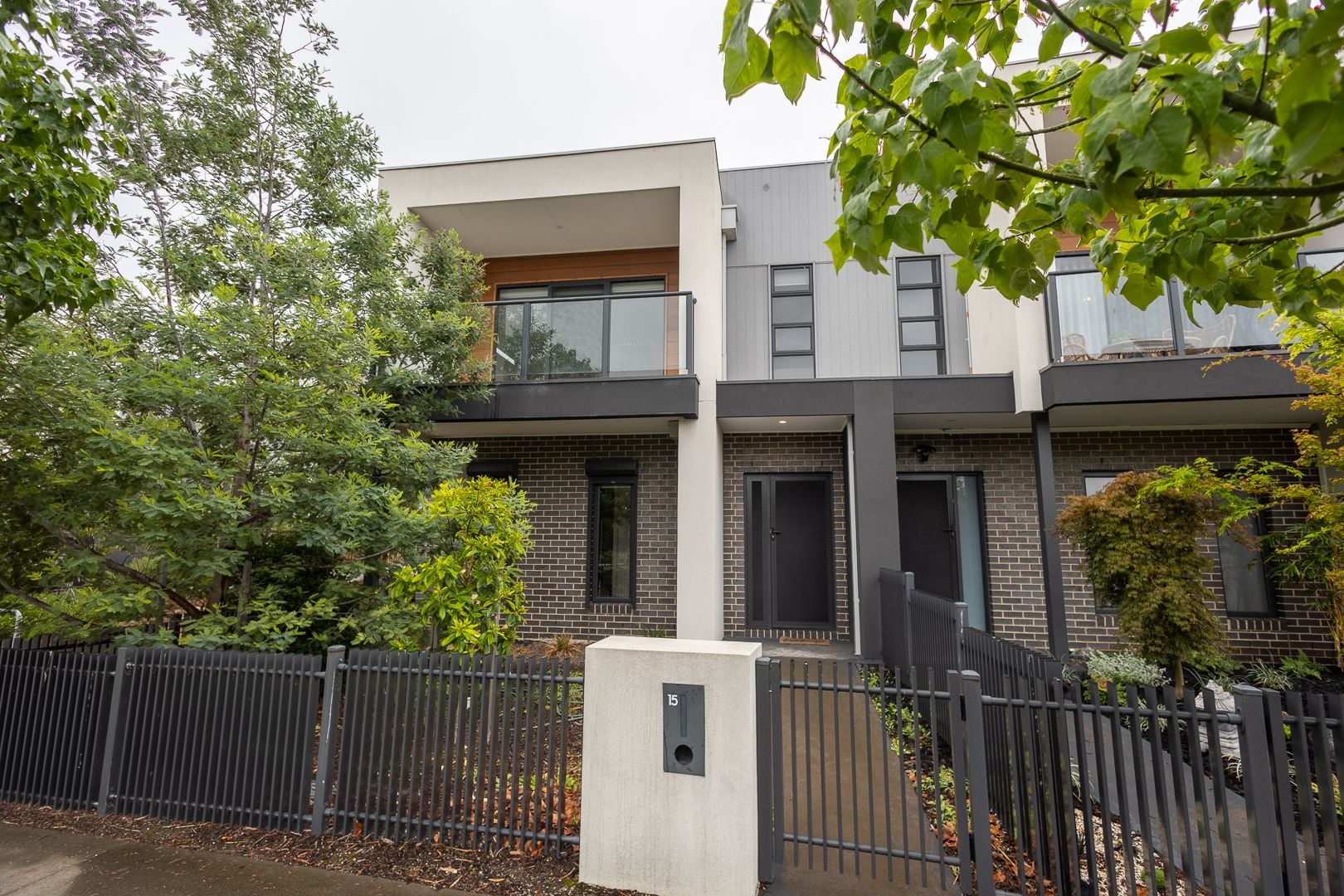 Modern 4 bedroom Home