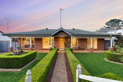 Mount Hunter 12 Peppercorn Avenue