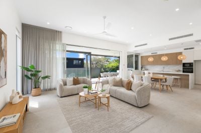LUXURIOUS BRAND-NEW FAMILY HOME