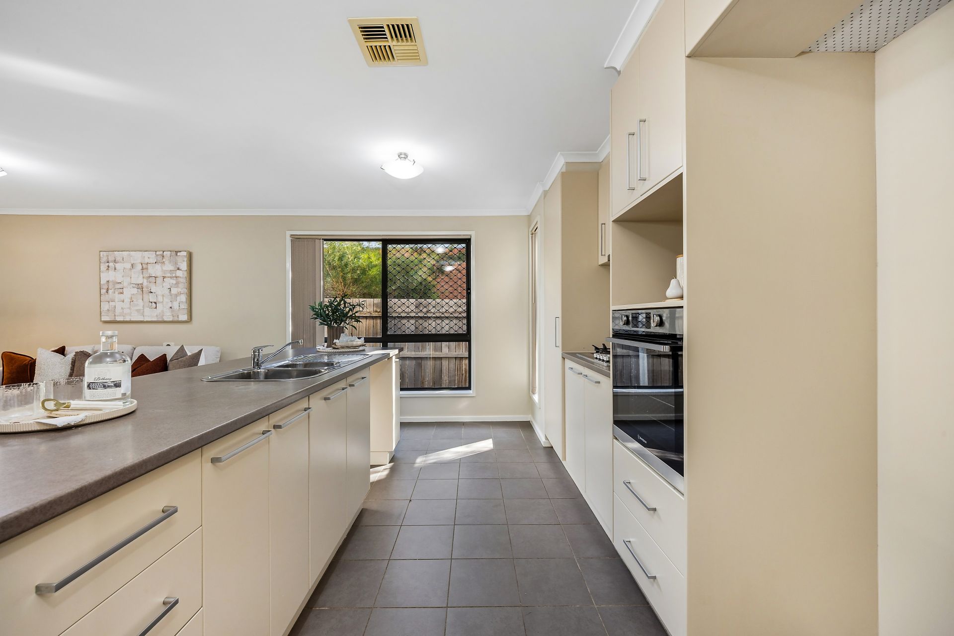 24 Baratta Street, Crace ACT, Crace - Thumbnail 4