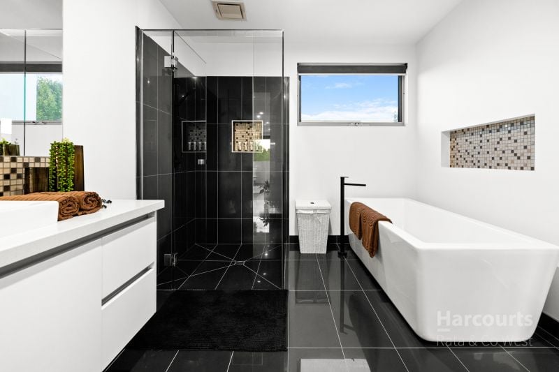 7 Kensington Street, Caroline Springs