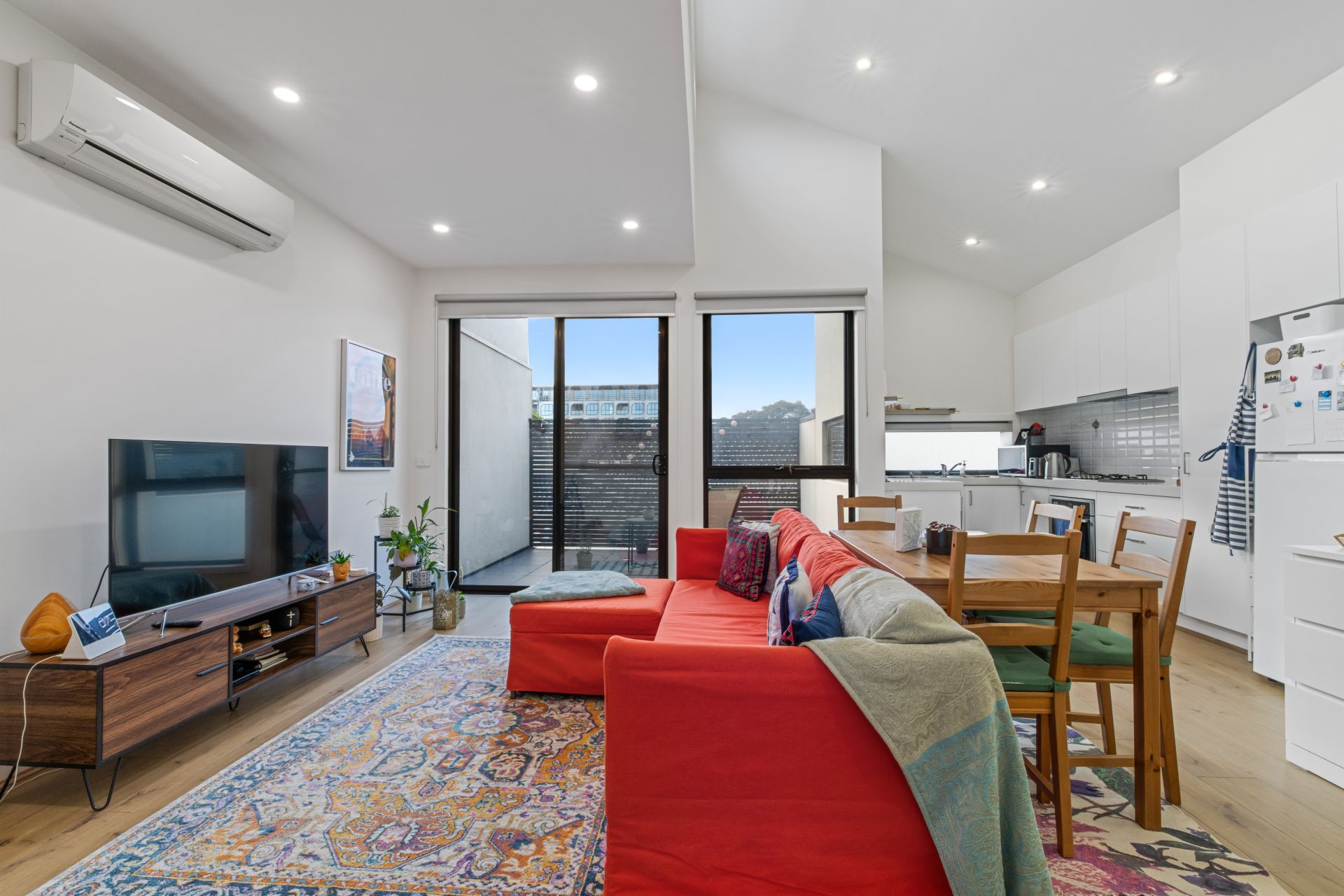 Contemporary Comfort & Convenience in the Heart of Thomastown