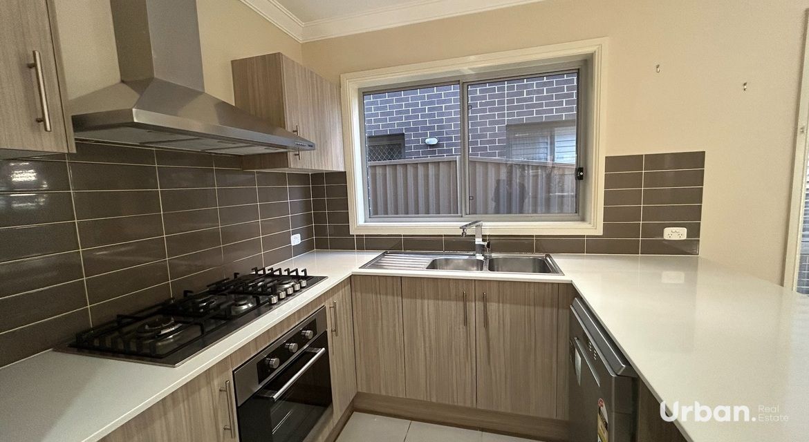 Kellyville 11 Honeymyrtle Road