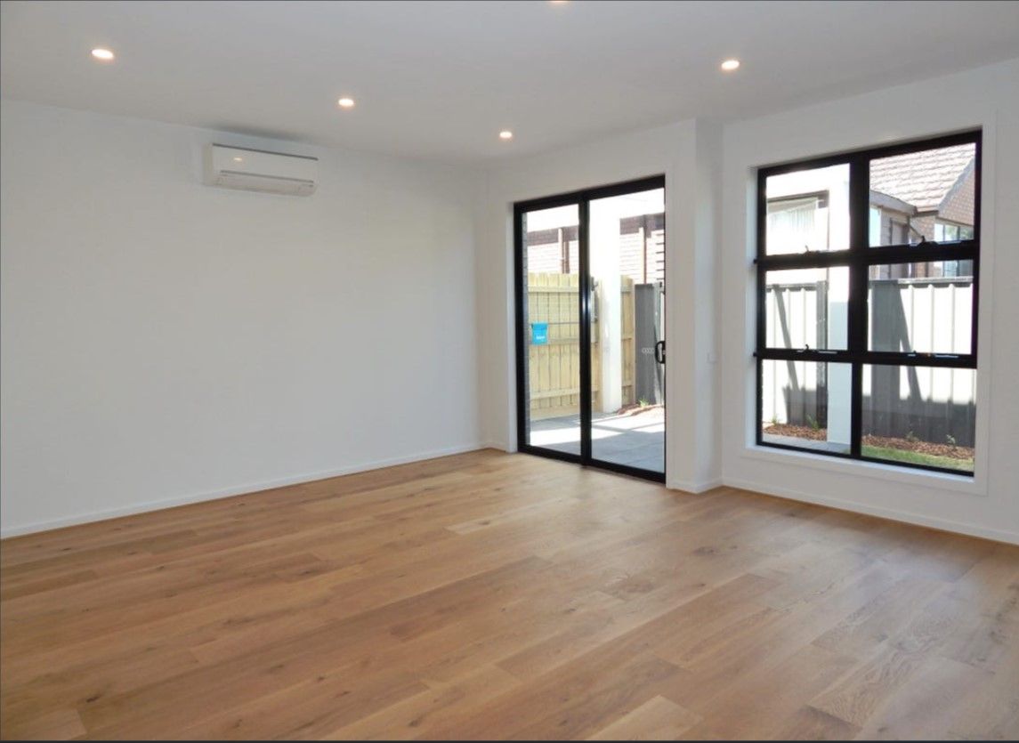 PERFECT LOCATION AND CLOSE TO THE RING ROAD