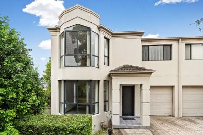 Engadine 9/91-93 Caldarra Avenue