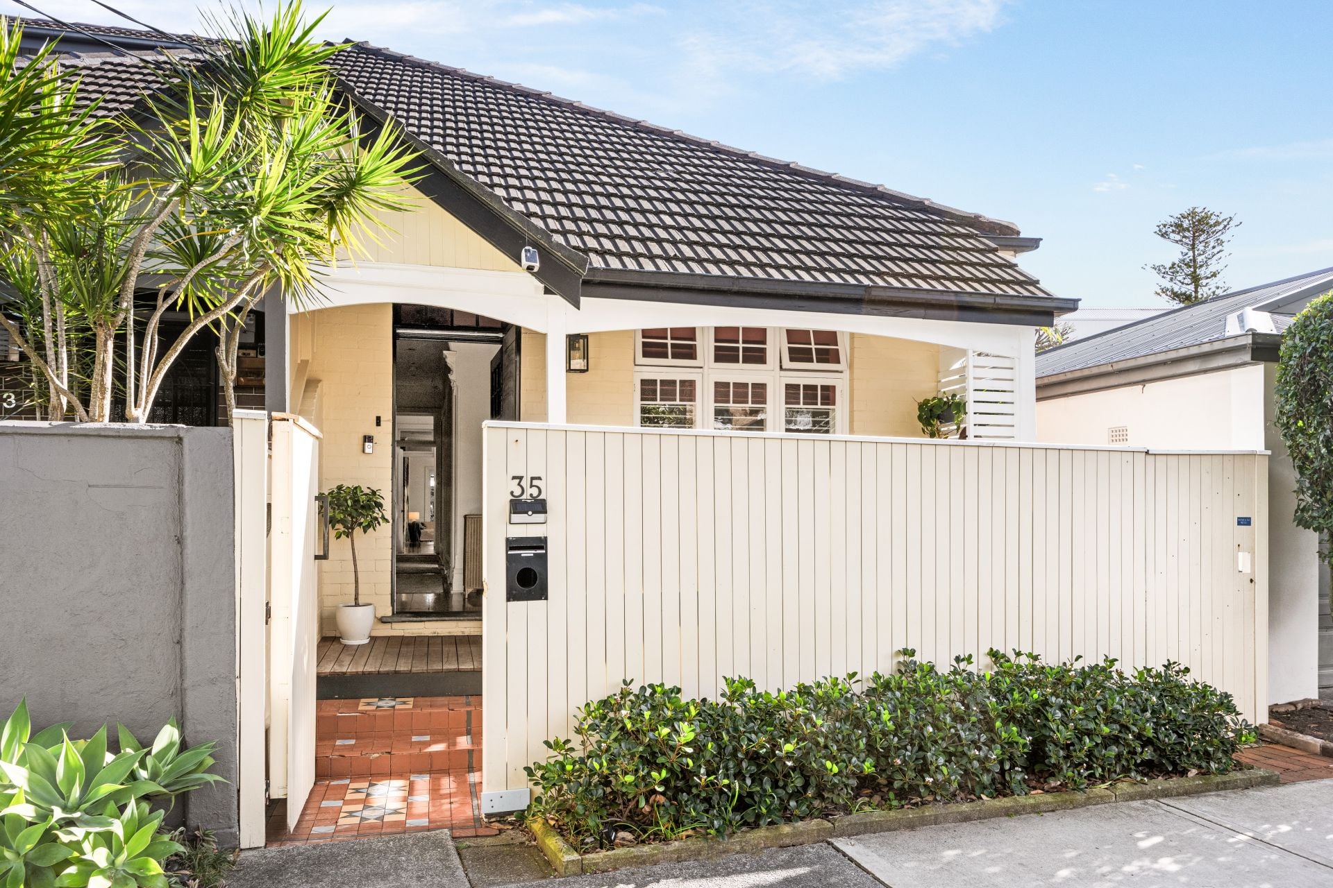 35 Smith Street, Manly