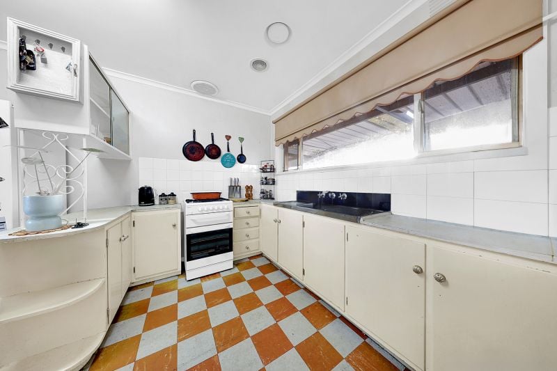 30 Newton Crescent, Lalor