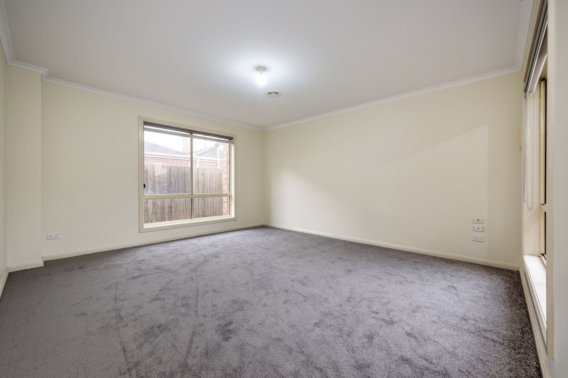 WALKING DISTANCE TO EVERYTHING!