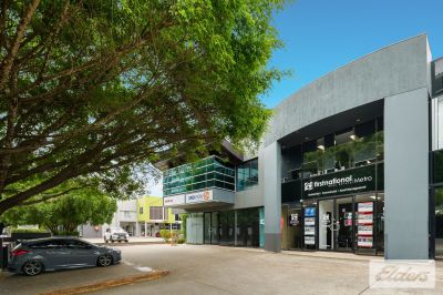 LIGHT FILLED & REFURBISHED OPEN PLAN OFFICE!