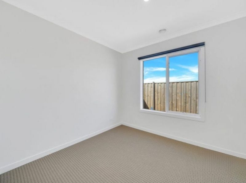 12 Valetta Street, Mickleham