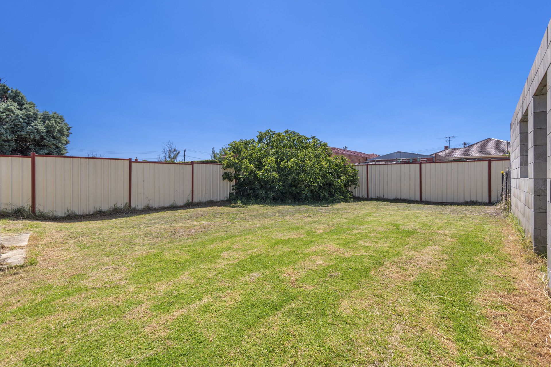 POSITION, POTENTIAL, LAND - Approx 735m2