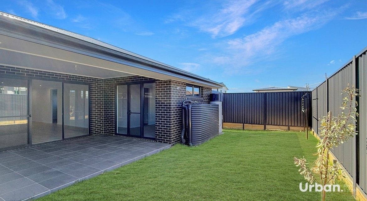 Austral 23 Parhelion Street