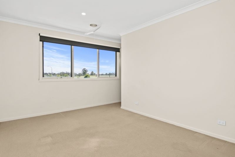 1 Myee Loop, Wollert