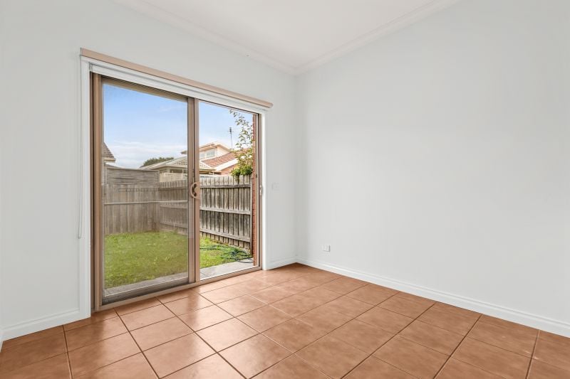 5 Hawthorn Court, Mill Park