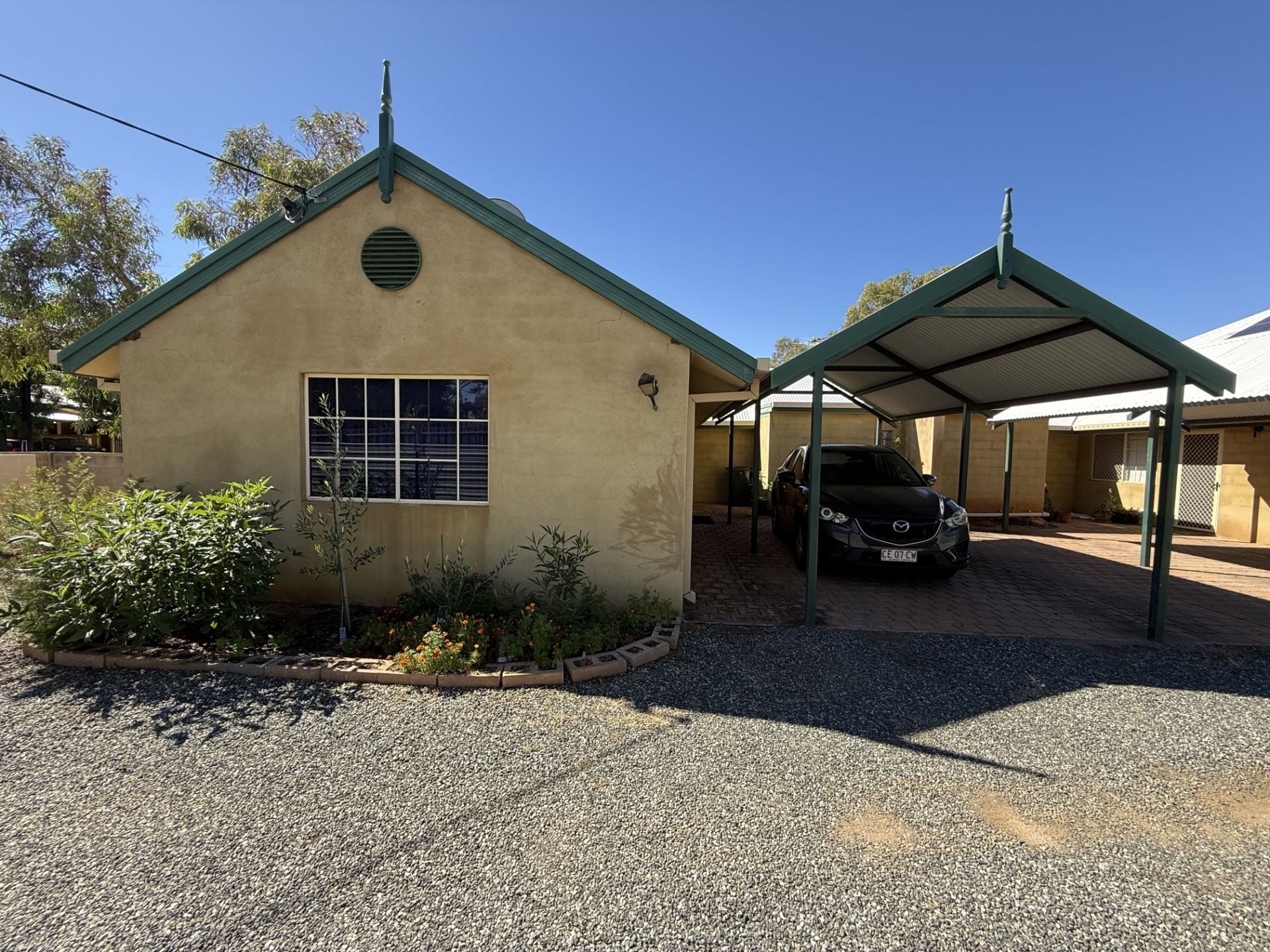 1/16 Undoolya Road East Side NT, East Side - Image 1