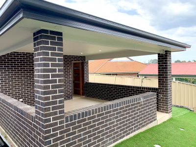 Glen Alpine 22A Clydebank Crescent