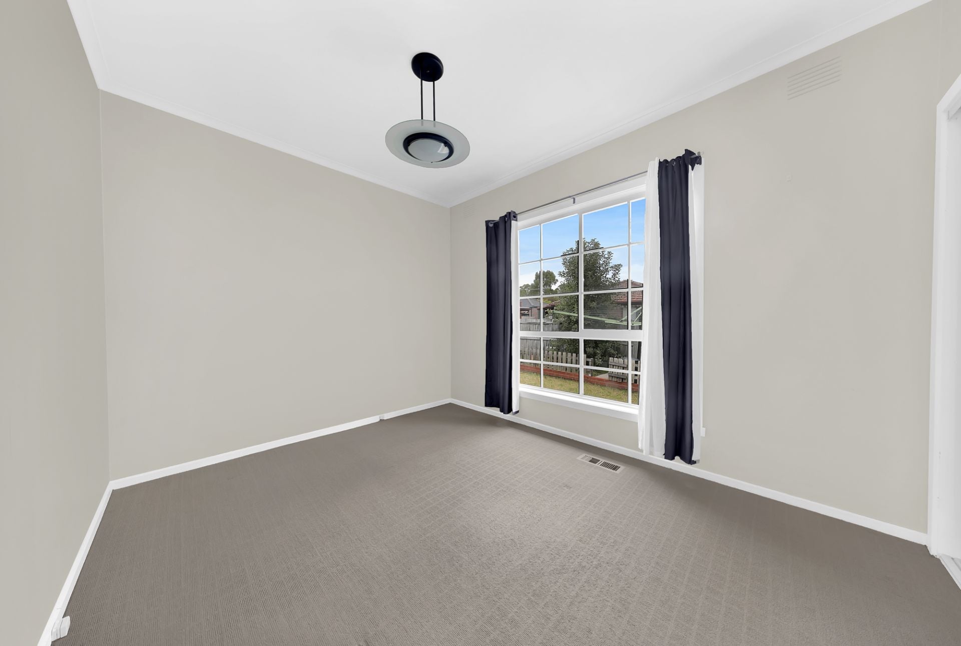 Modern Family Home in Prime Bundoora Location