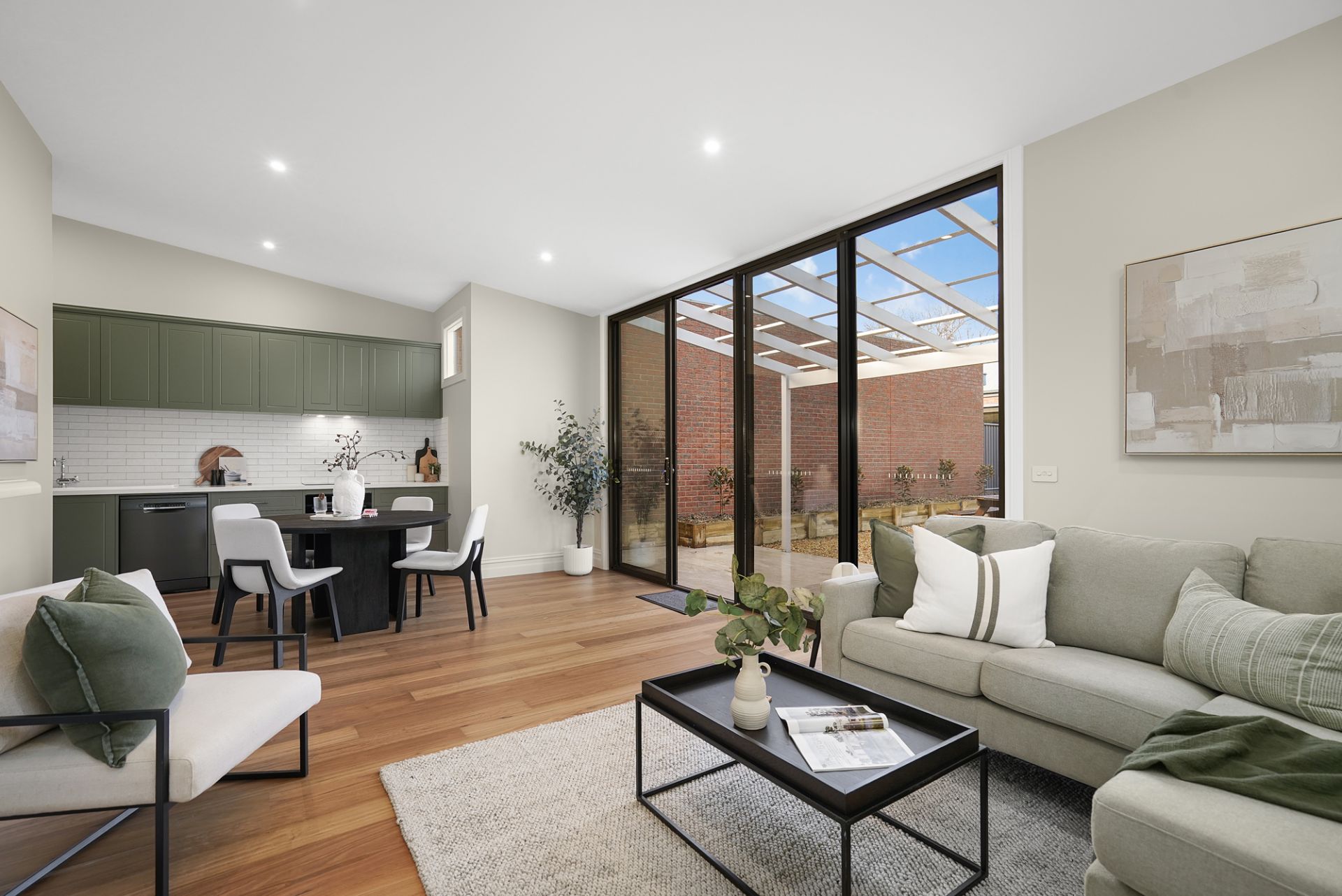 512 Armstrong Street North, Soldiers Hill, Soldiers Hill - Thumbnail 5