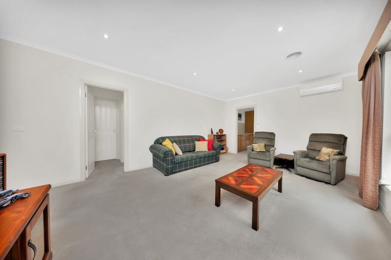 30 Capri Close, South Morang