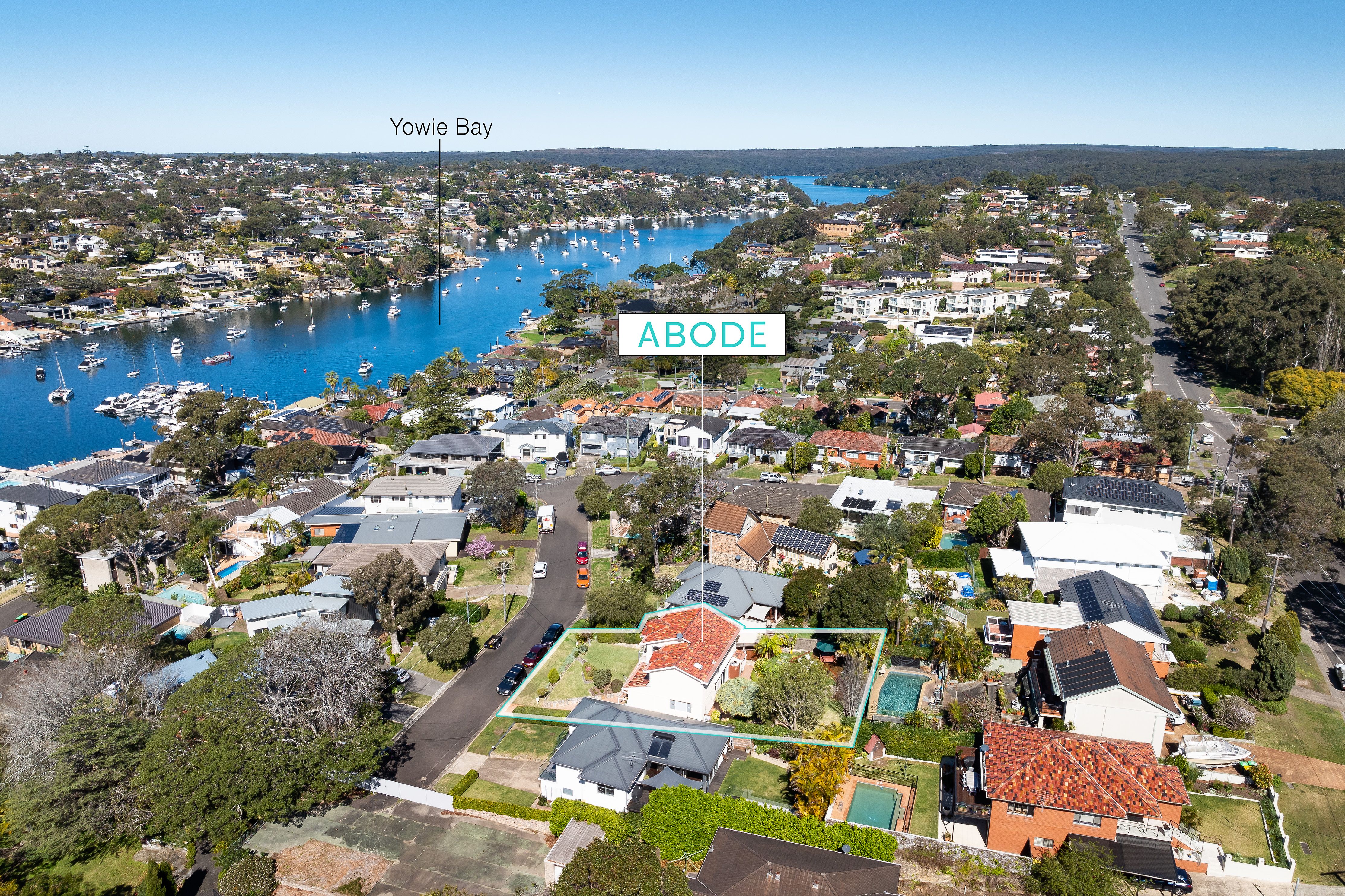  YOWIE BAY 2228