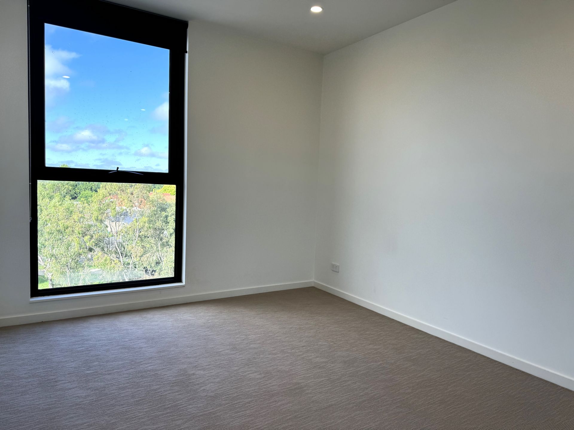 Beautiful Apartment in Mill Park