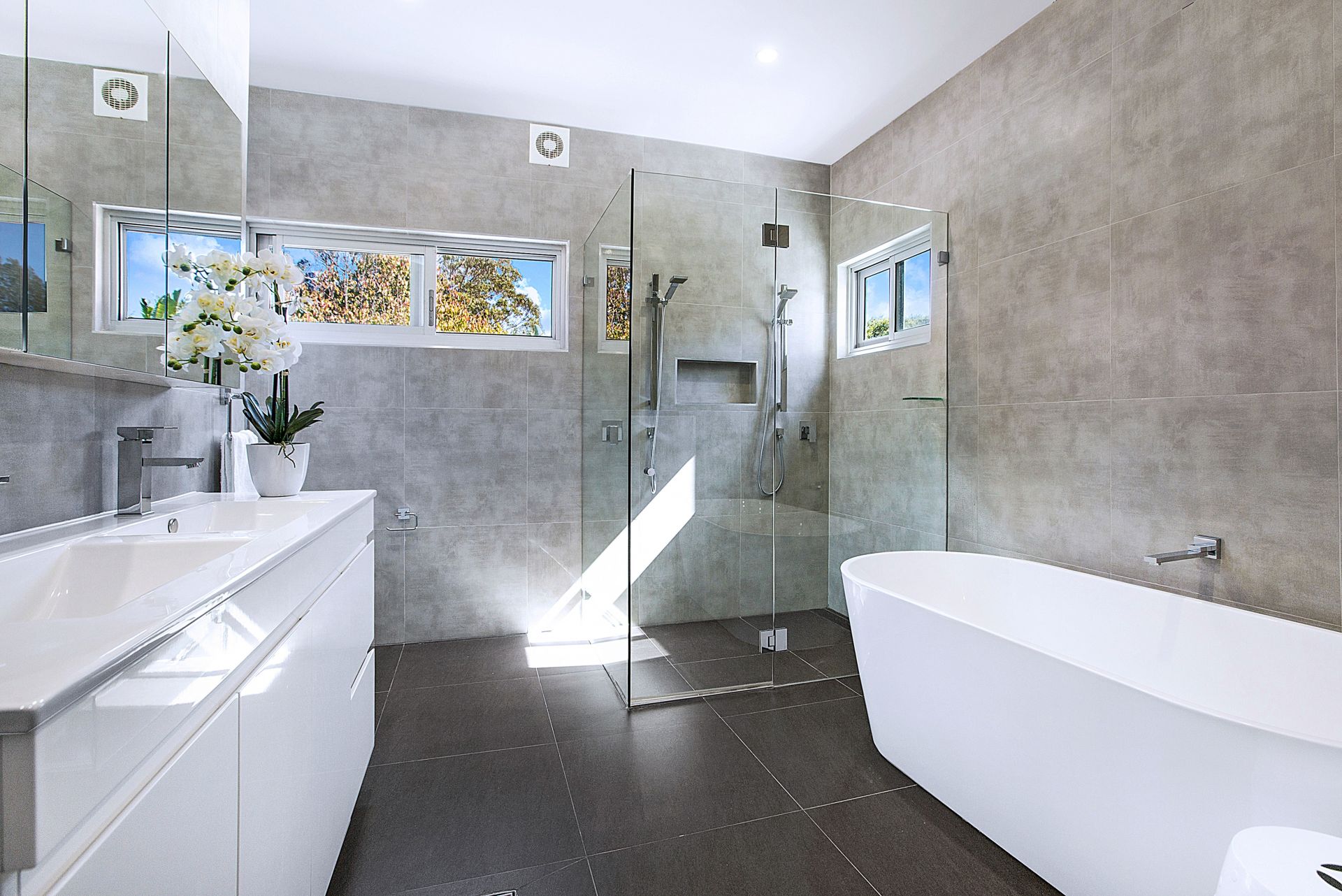 141 Gannons Road, CARINGBAH SOUTH, Caringbah South - Thumbnail 6