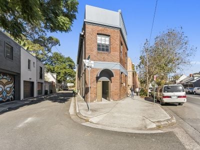 112/2 Mitchell Road, Alexandria