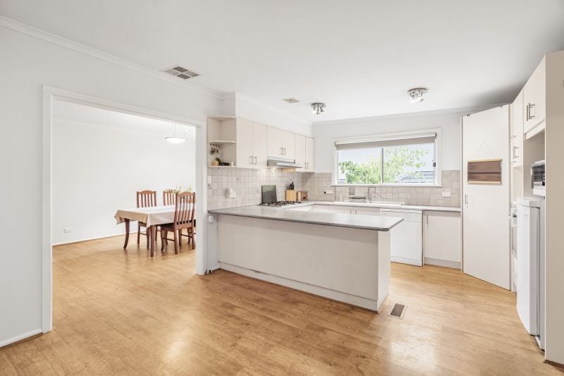 54 Acheron Avenue, Reservoir