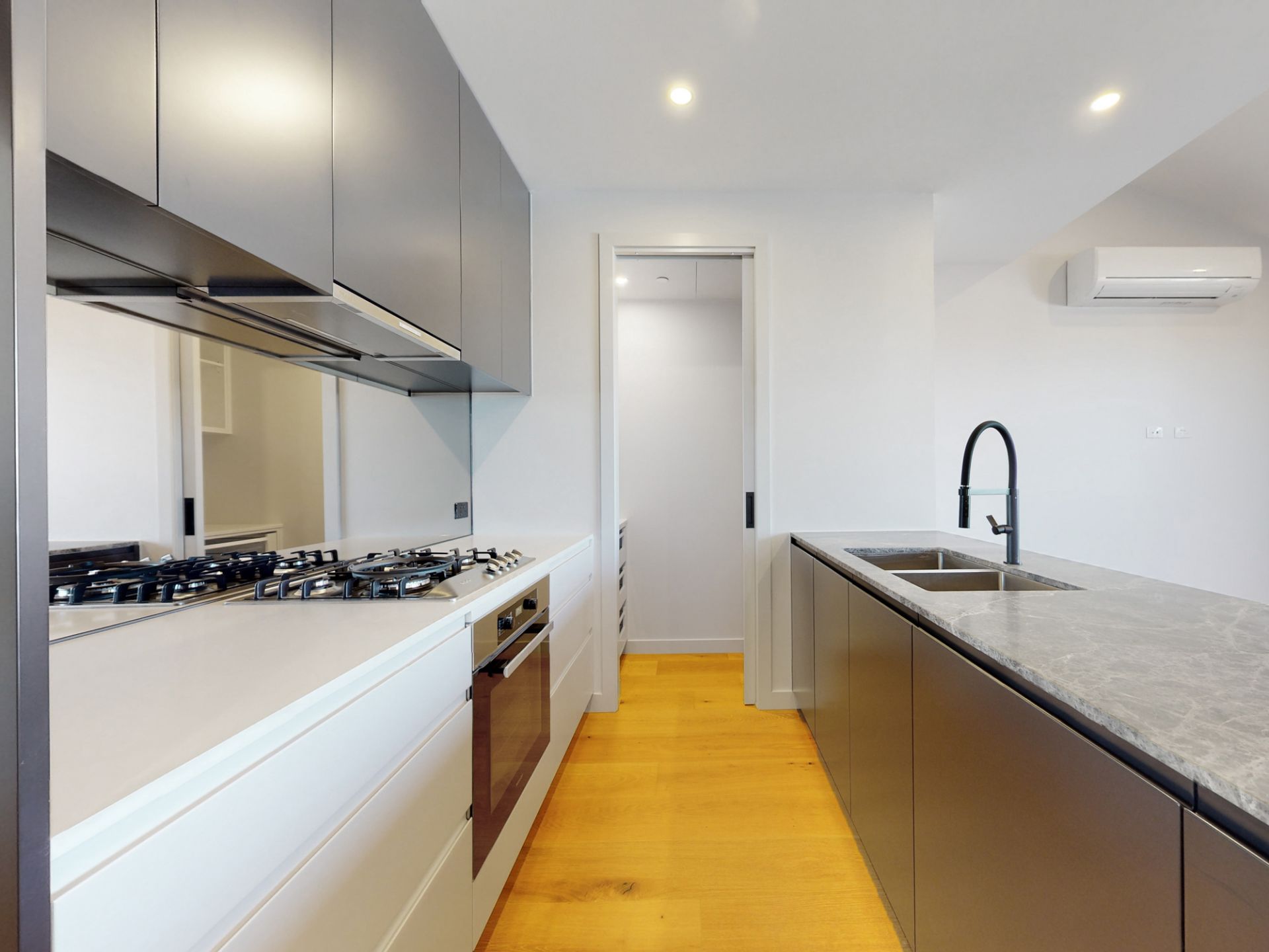 101/777 Glen Huntly Road, Caulfield - Thumbnail 2