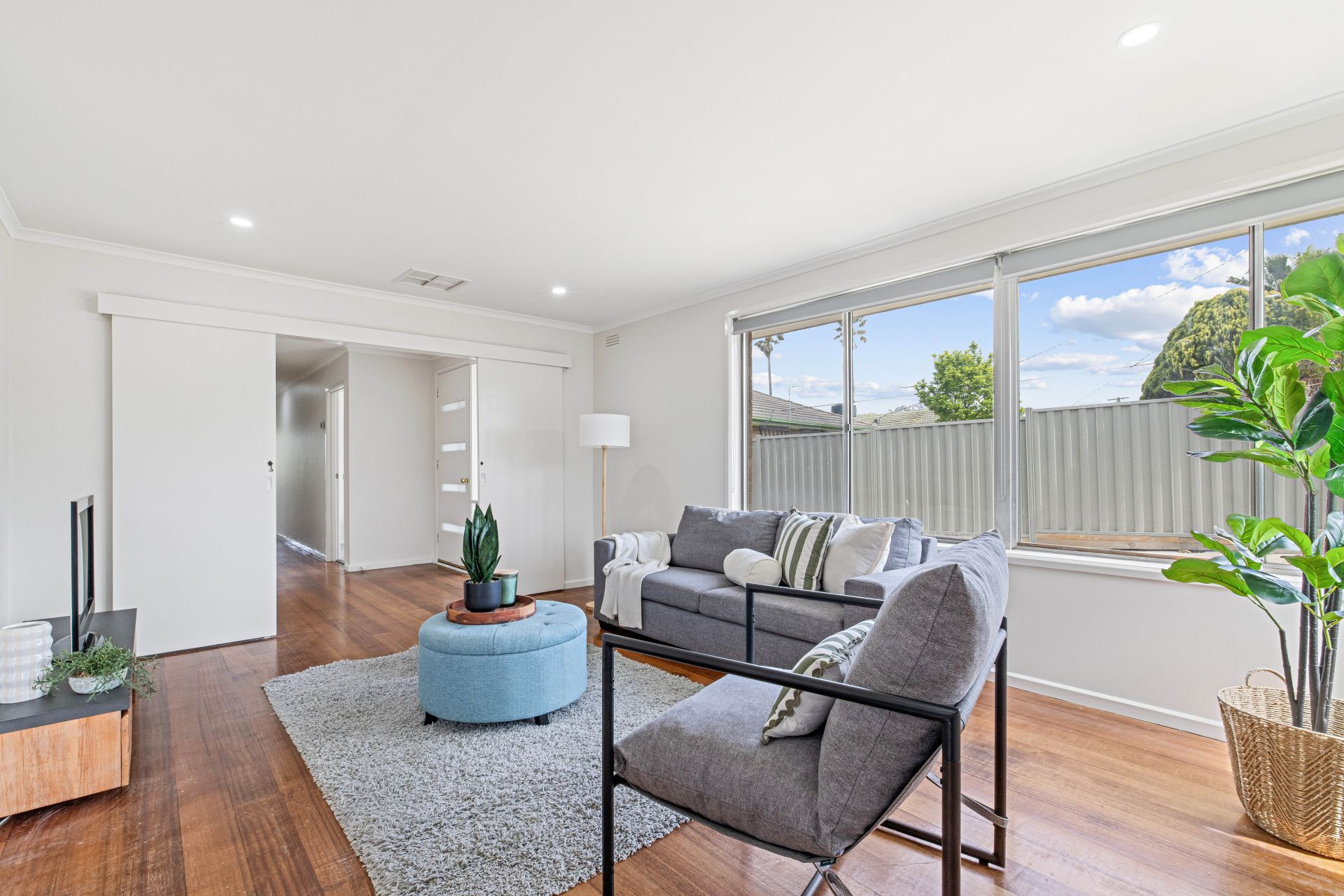 IDEAL FAMILY HOME