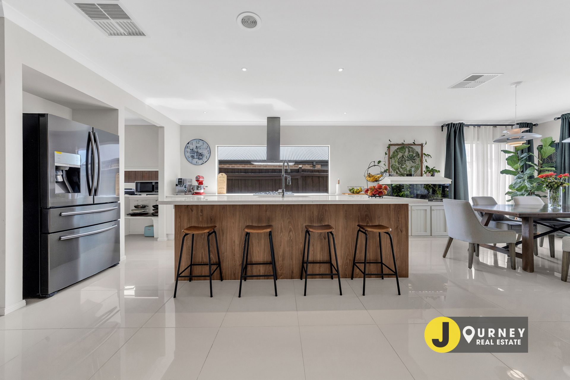 27 Brookhouse Street, Clyde North VIC, Clyde North - Thumbnail 4